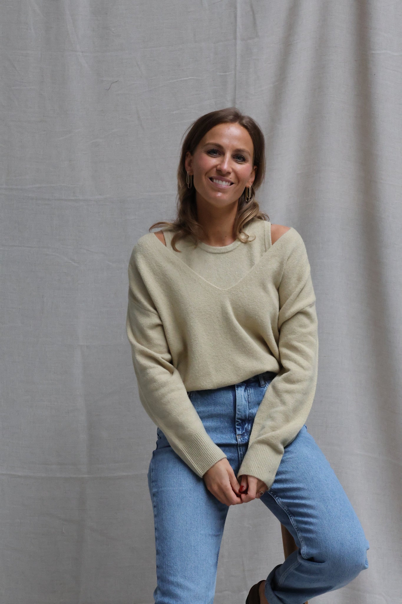 Caroline V-neck twinset soft green