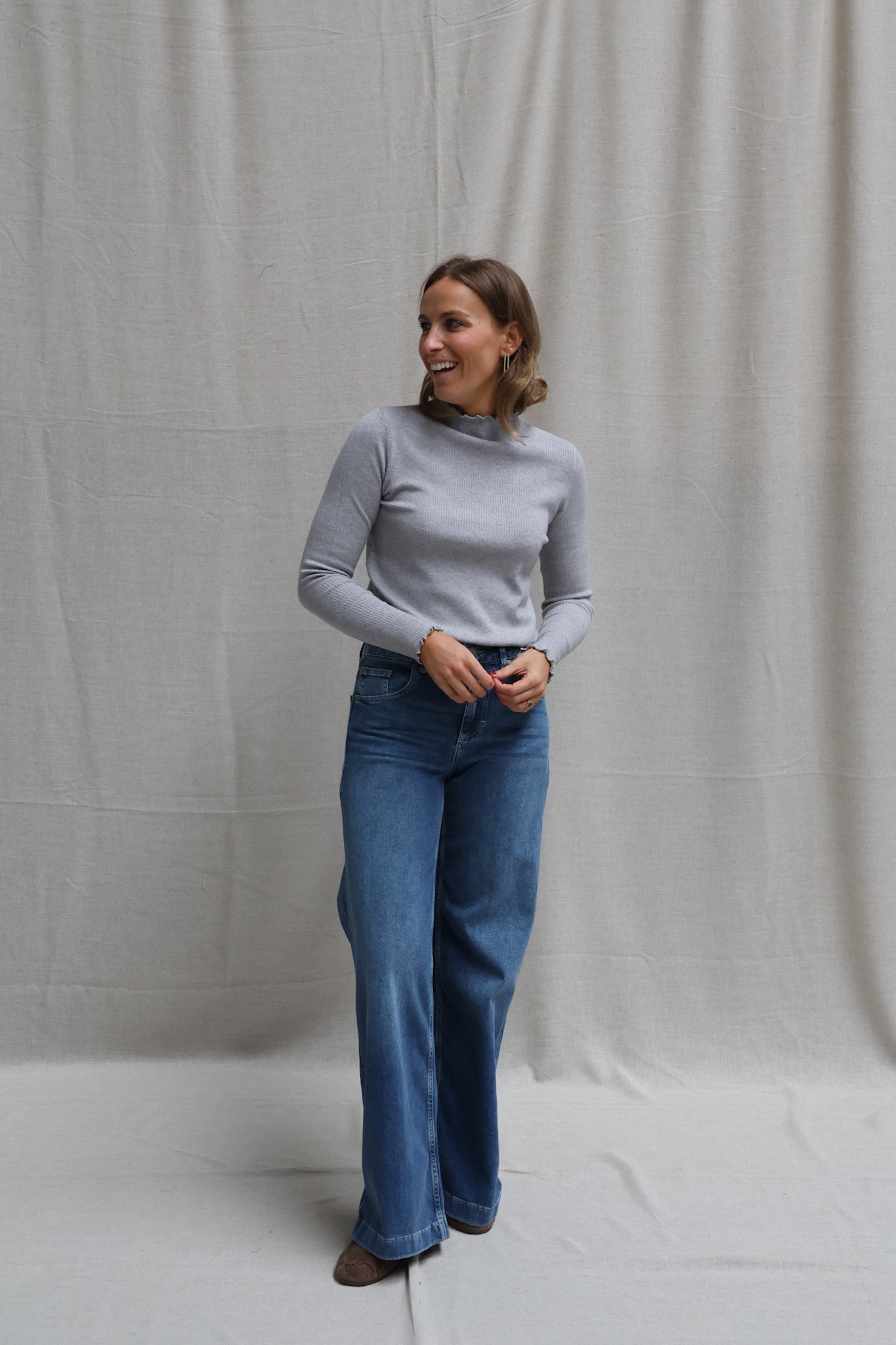 Julia pulletje grijs