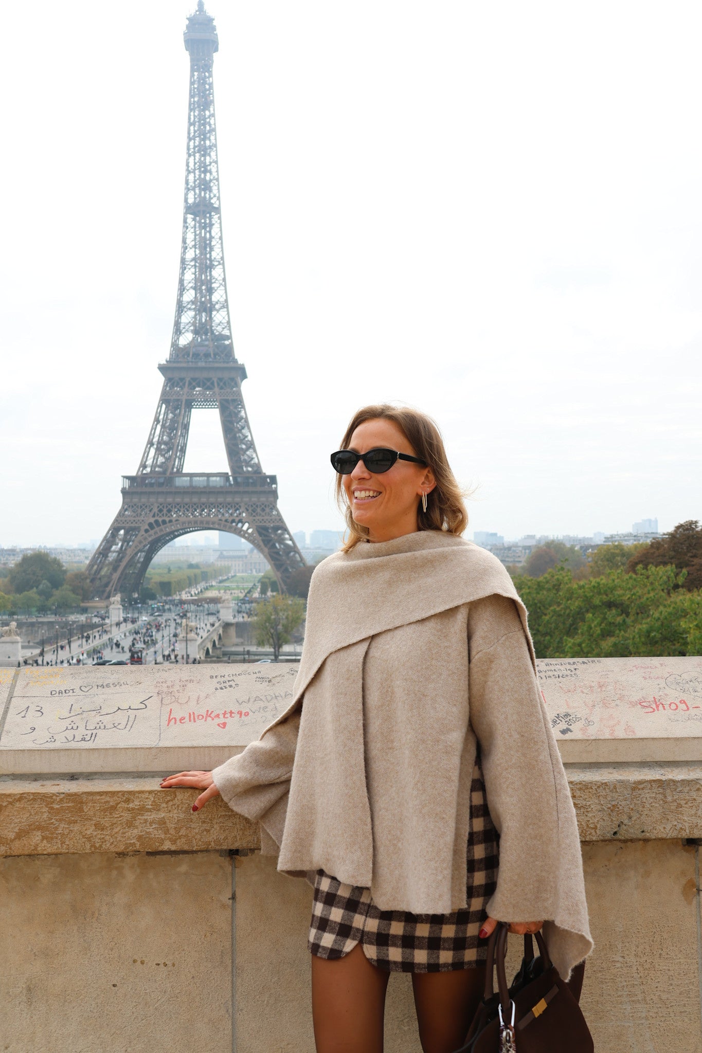 Madeline coat with scarf beige