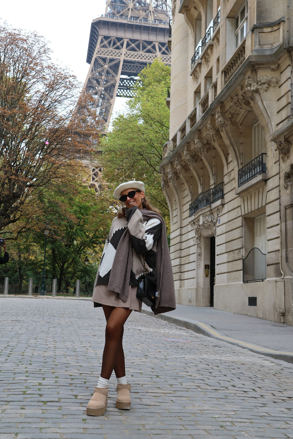 Emily carreaux knit taupe