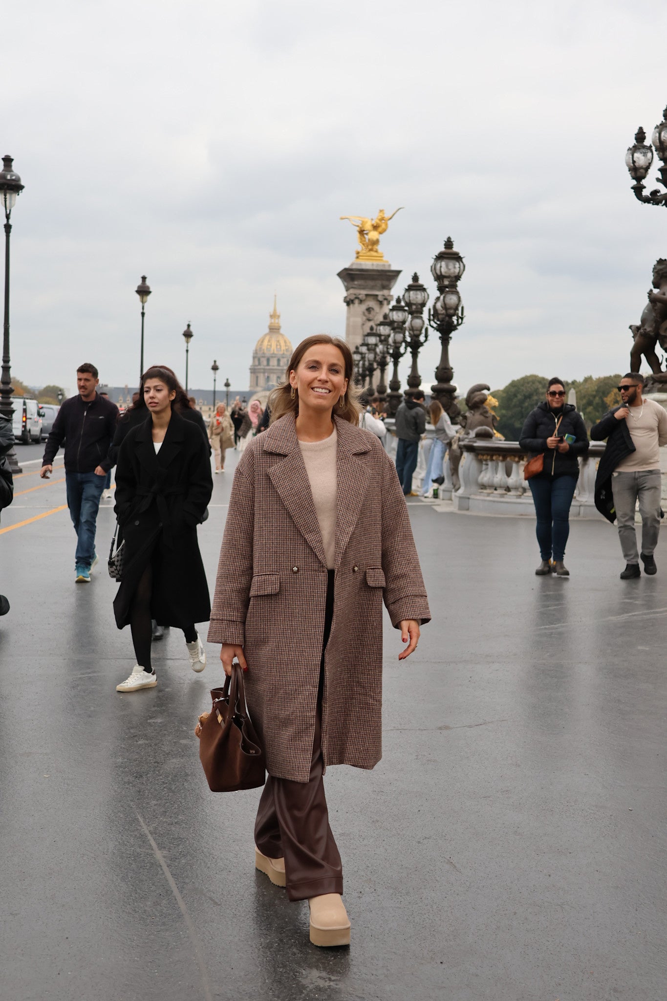 Julienne checked mantel bruin