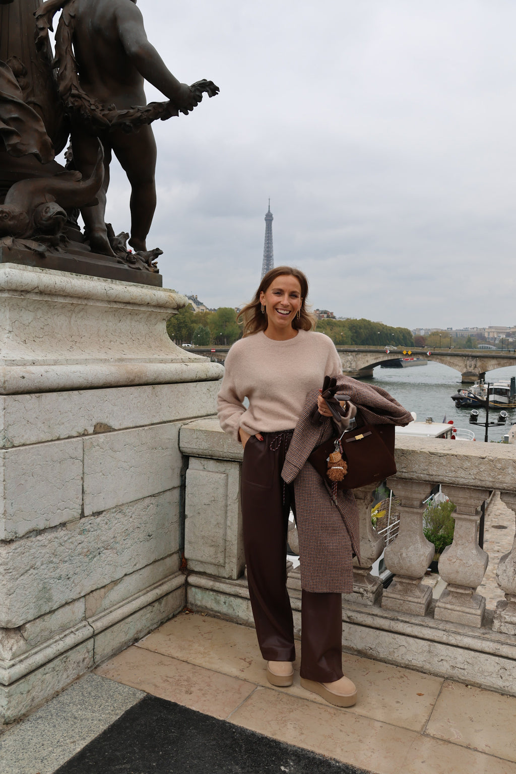 Léontine knit latté