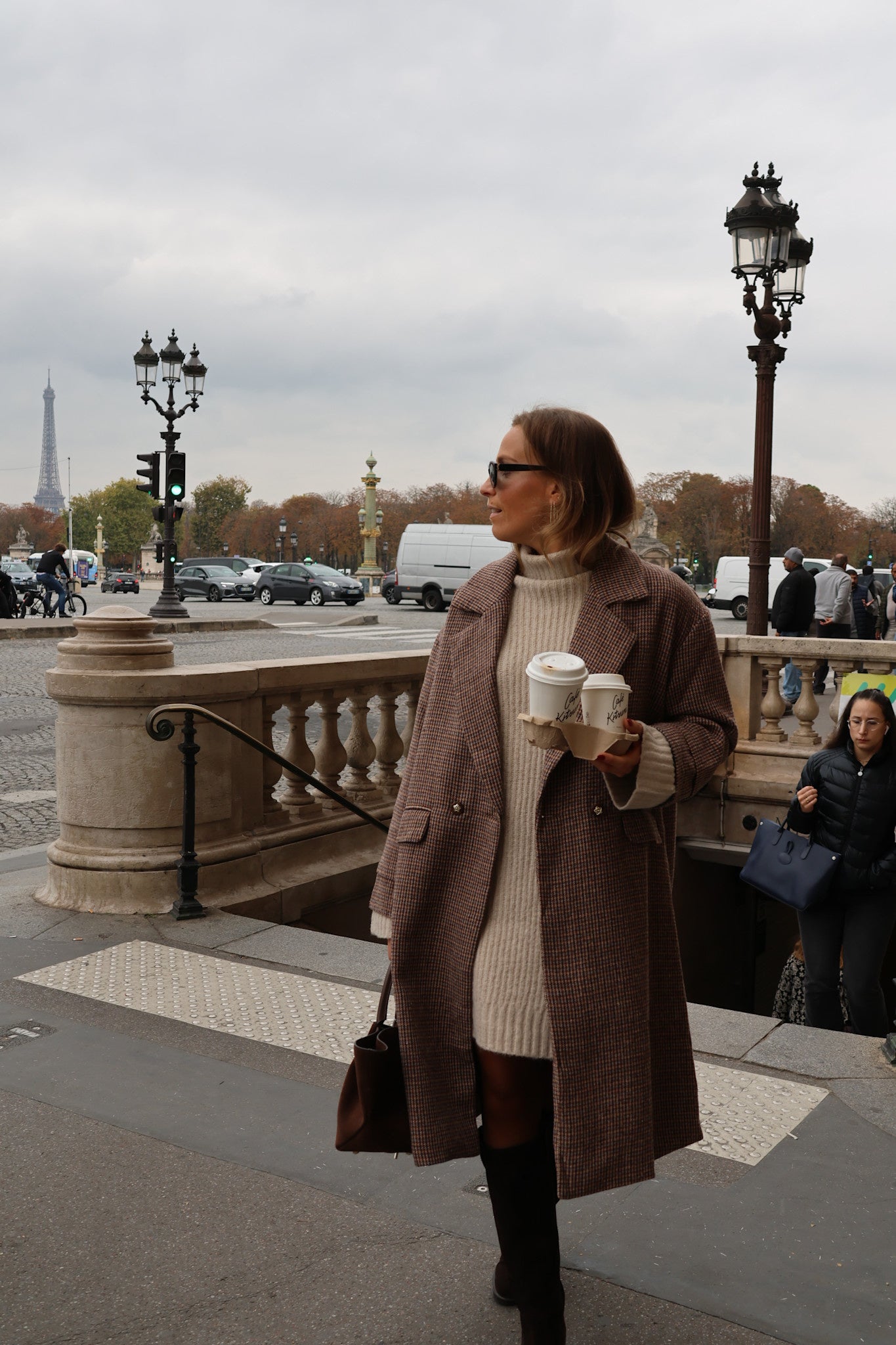 Julienne checked mantel bruin