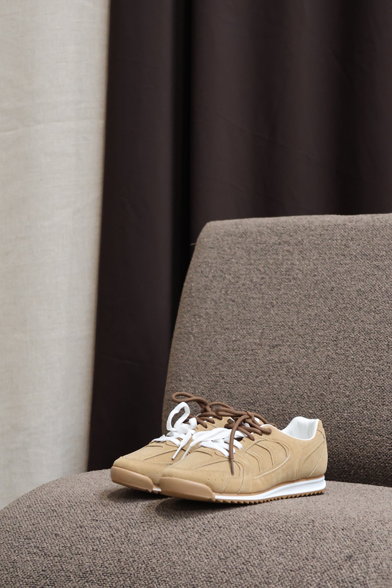 Sara sneakers camel