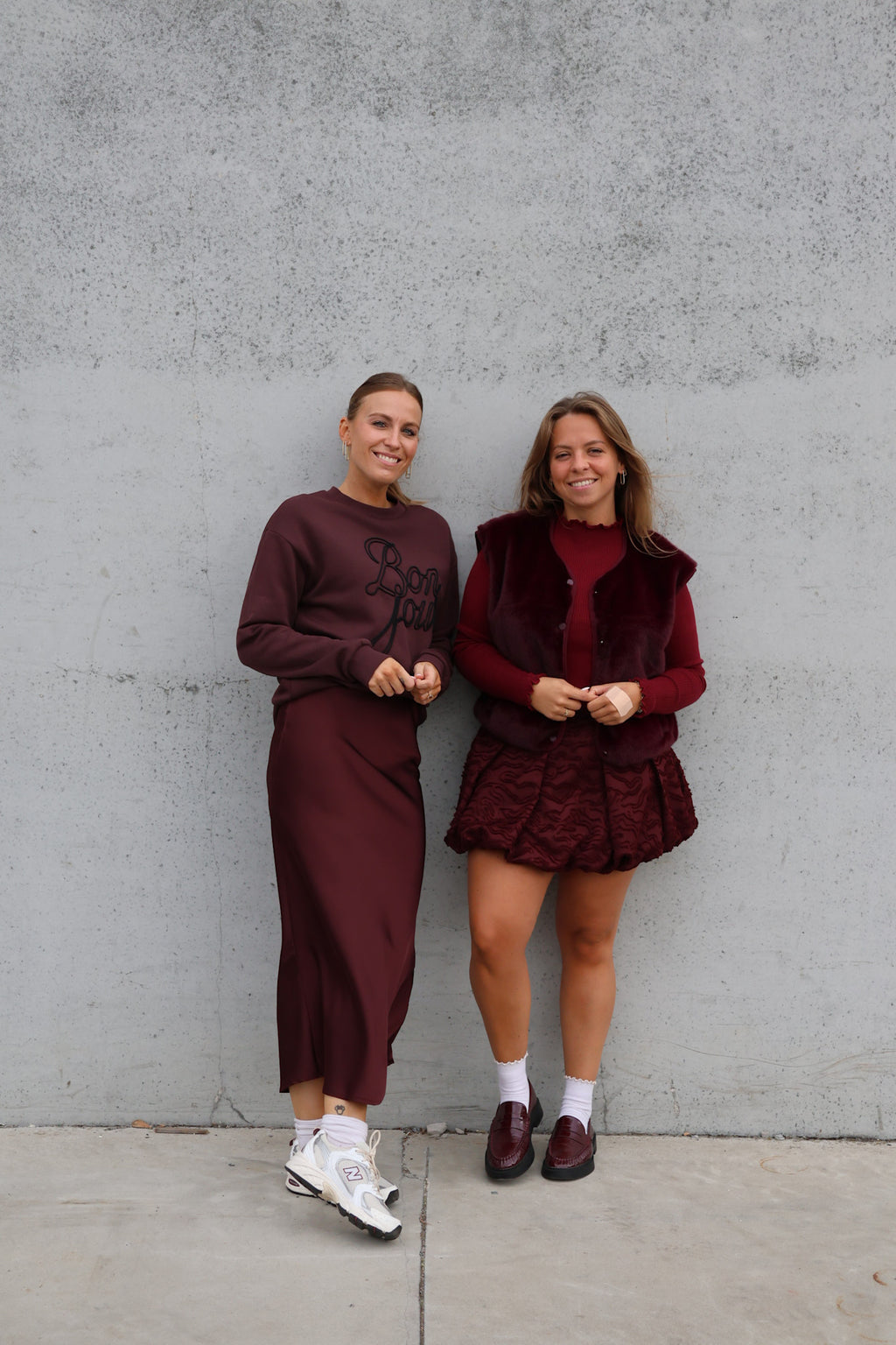 Amara satin skirt burgundy