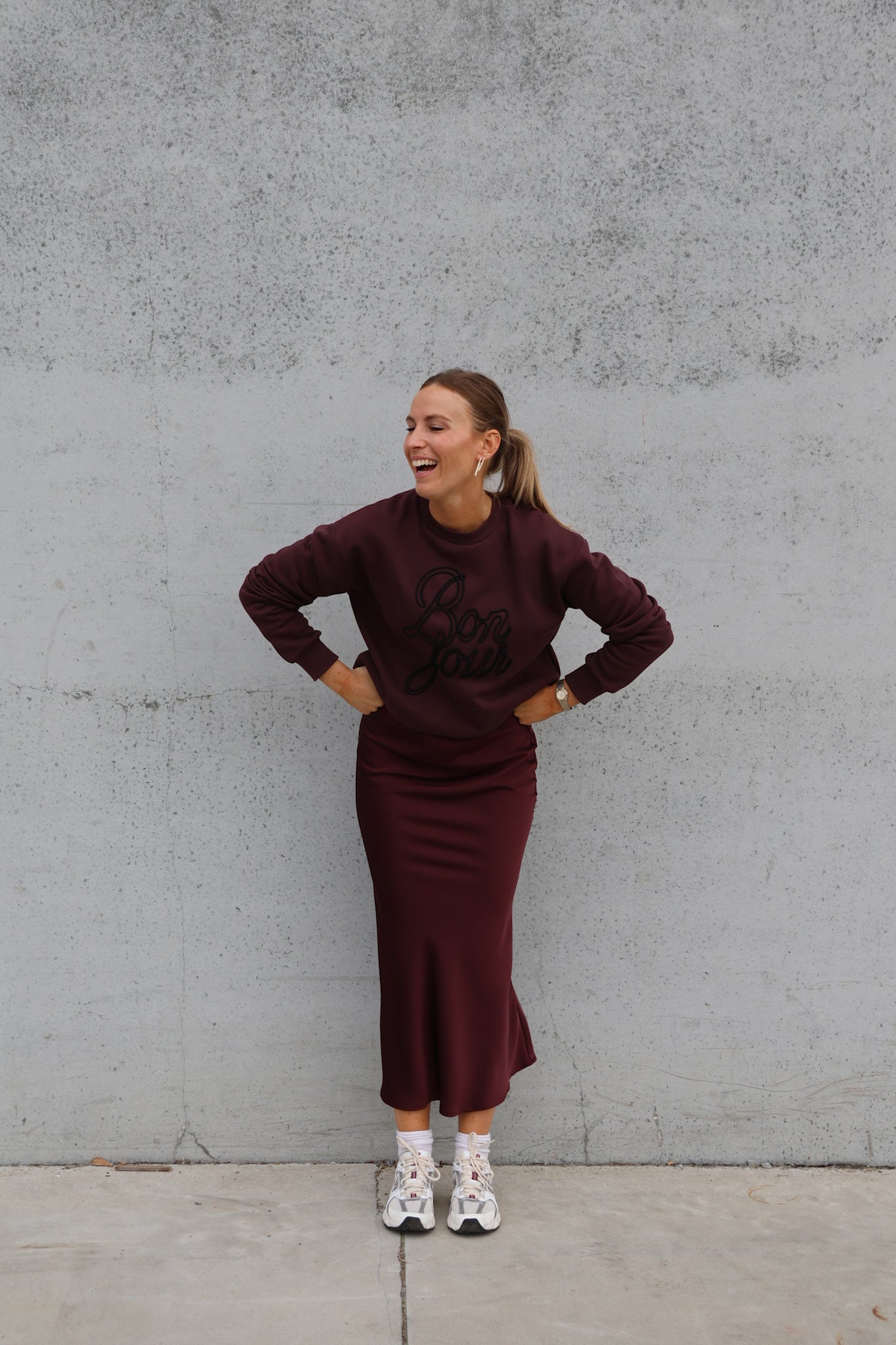 Amara satin skirt burgundy