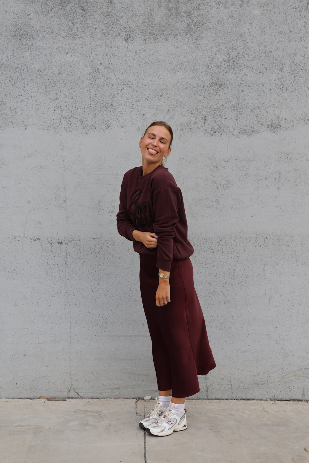 Amara satin skirt burgundy