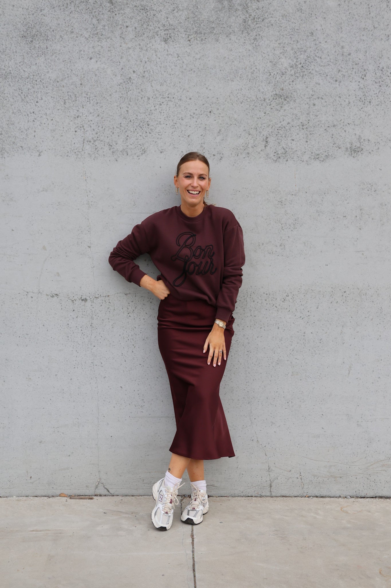 Amara satin skirt burgundy