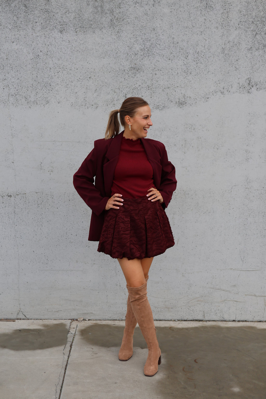 Julia pulletje bordeaux