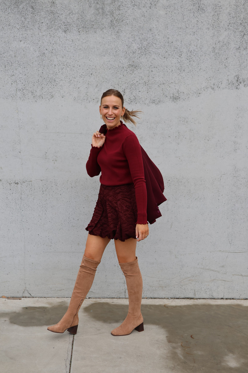 Julia pulletje bordeaux