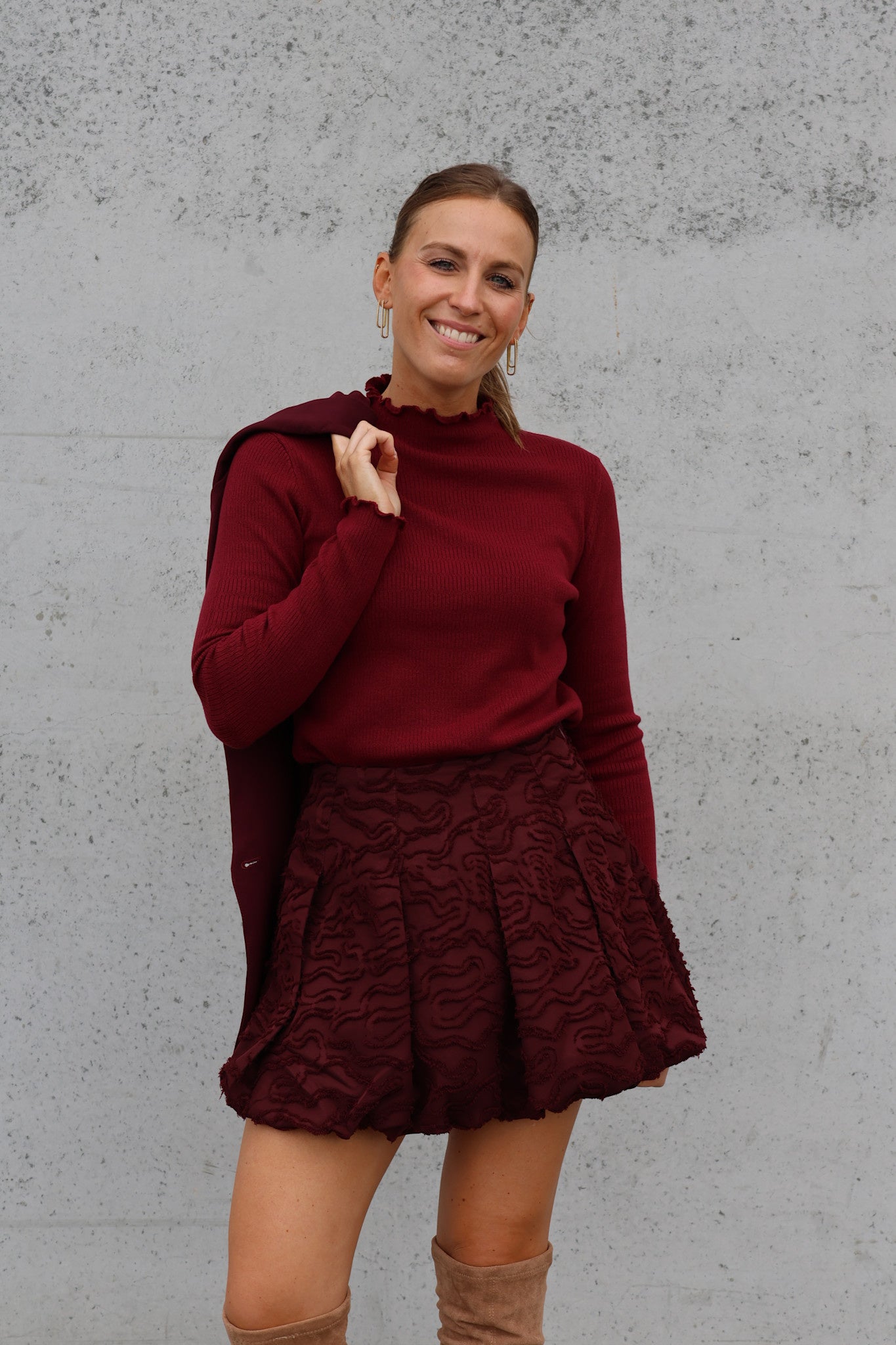 Julia pulletje bordeaux