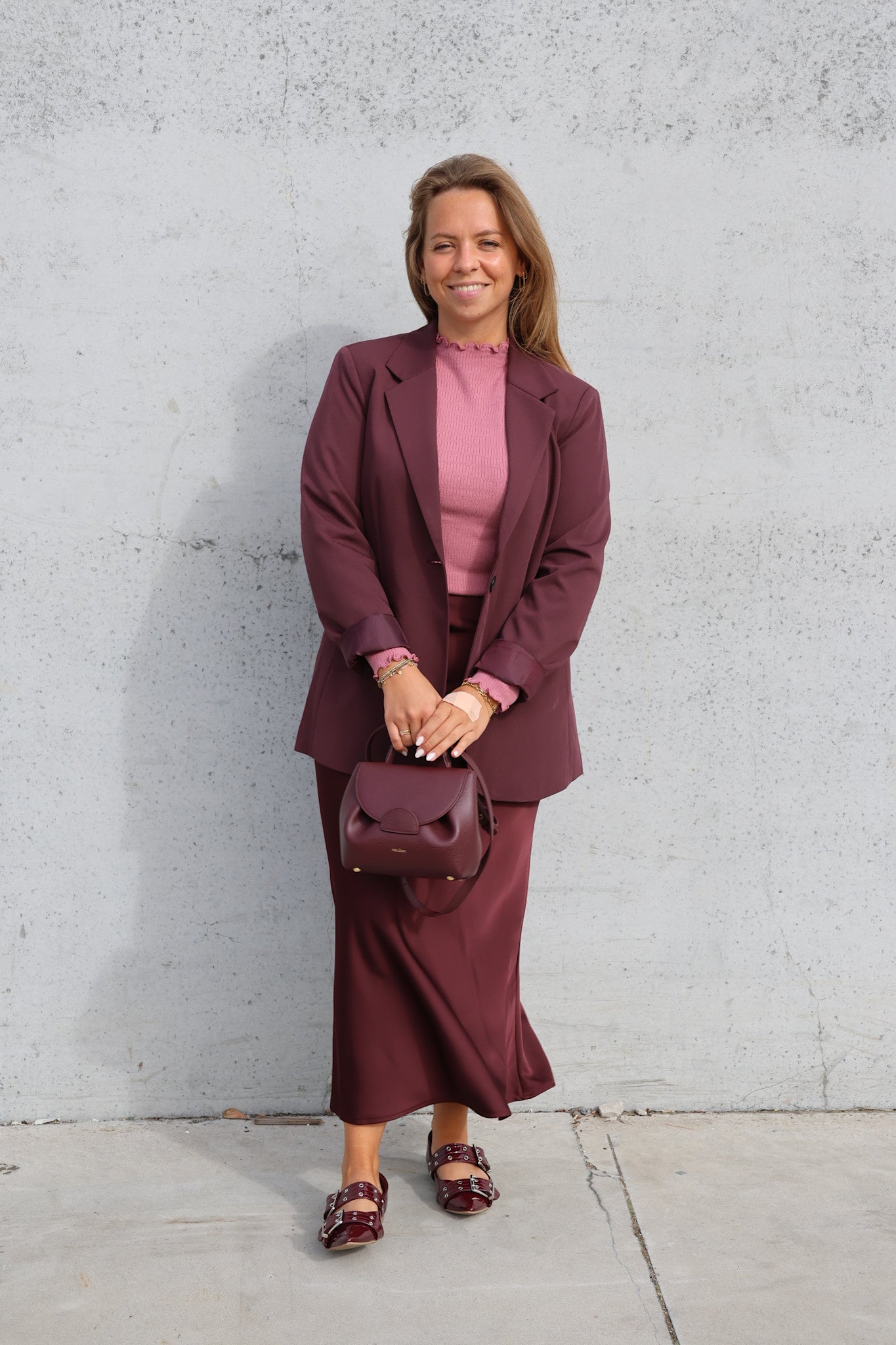 Amara satin skirt burgundy