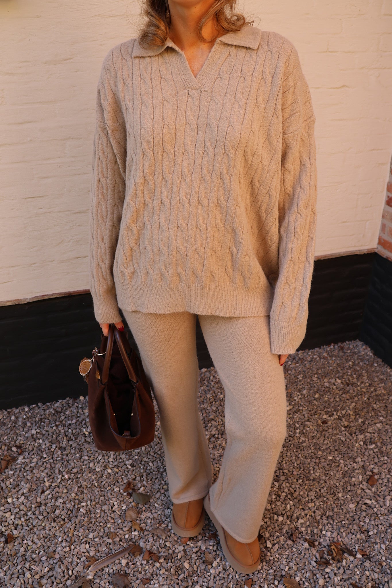 Ona homesuit camel