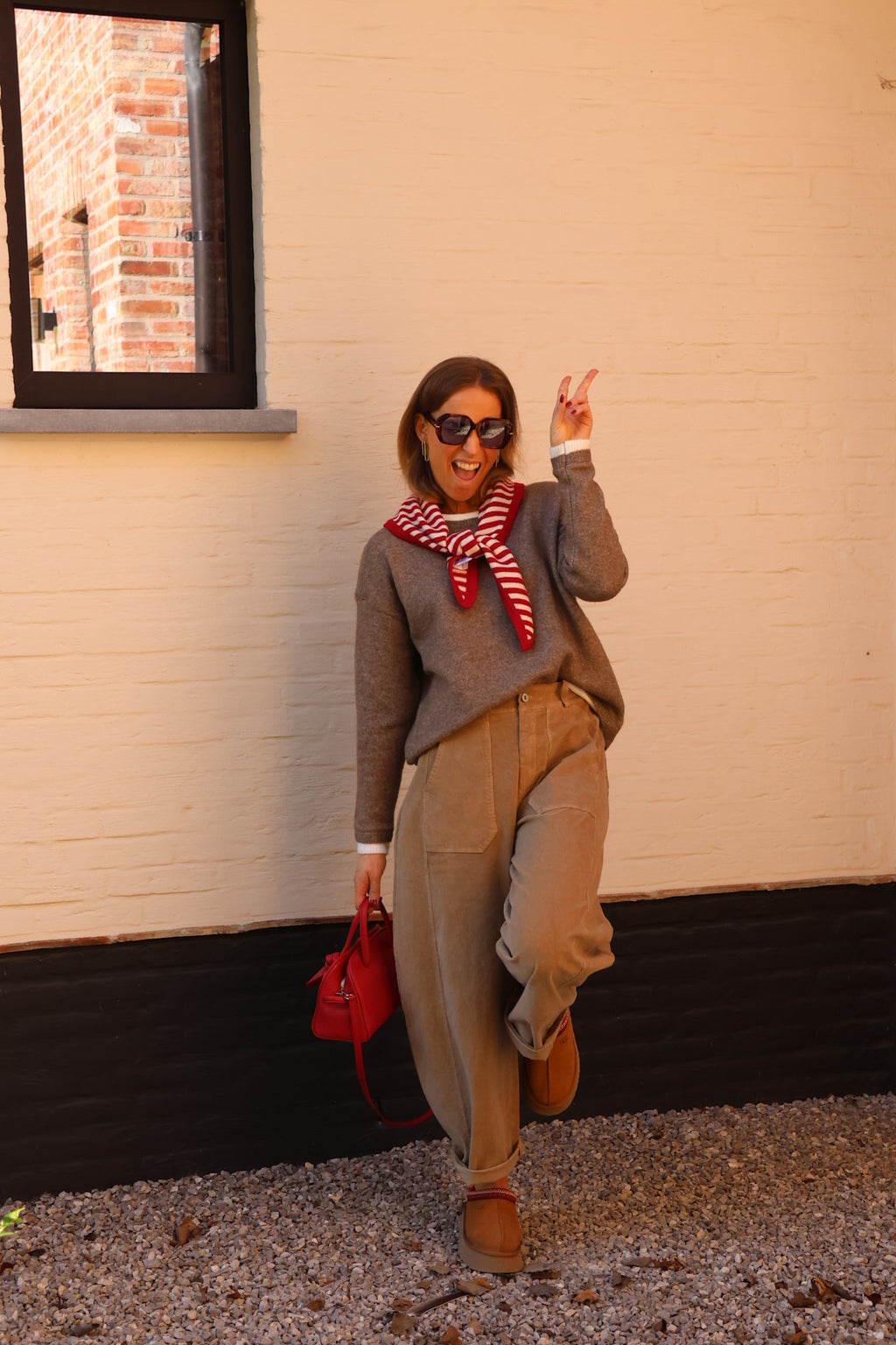 Marilie knit with detail taupe