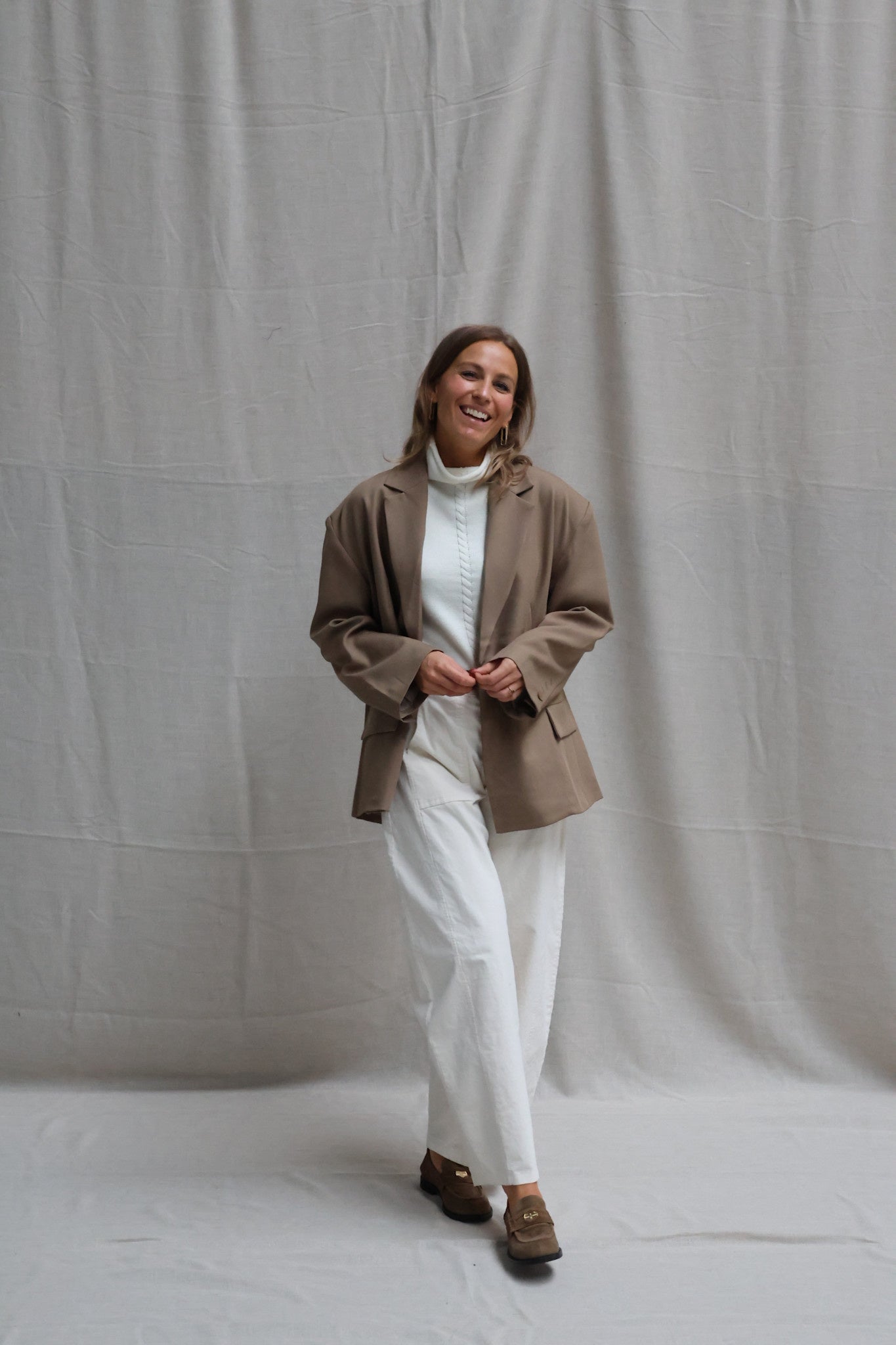 Nalou high neck top offwhite