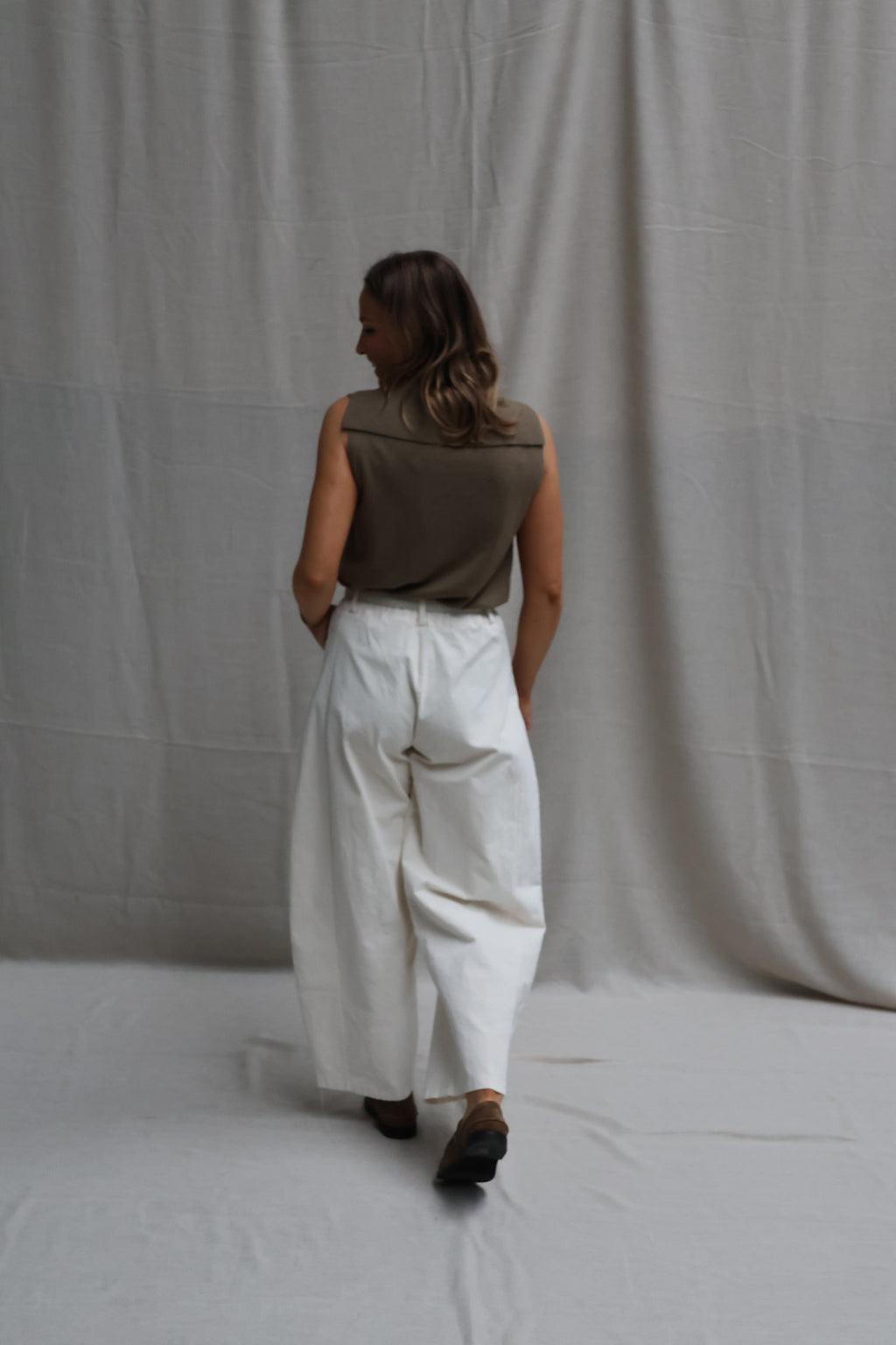 Phebe collar top kaki