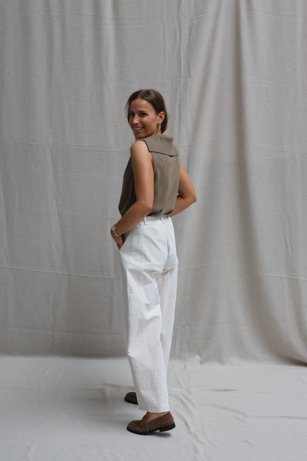 Phebe collar top kaki