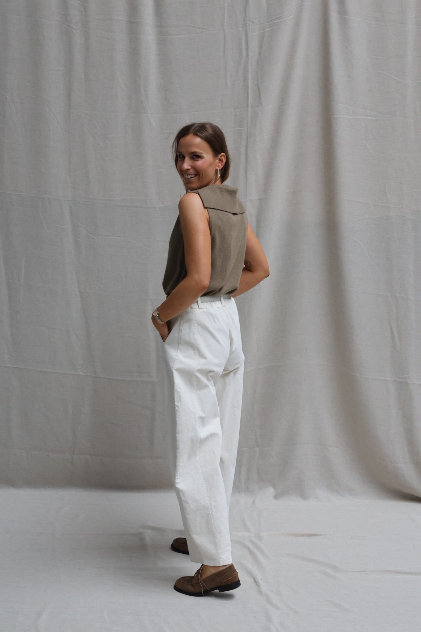 Phebe collar top kaki