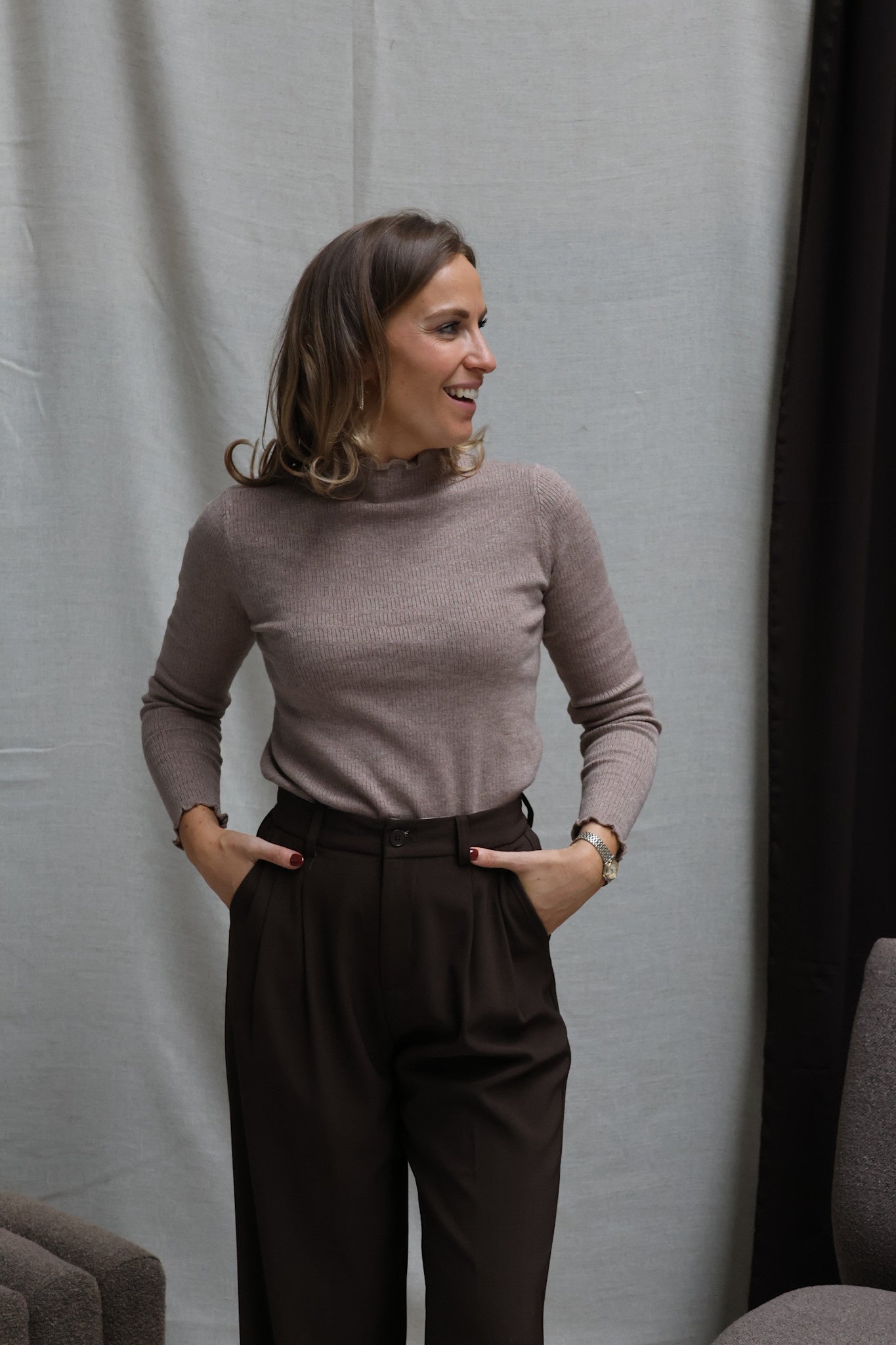 Julia pulletje taupe