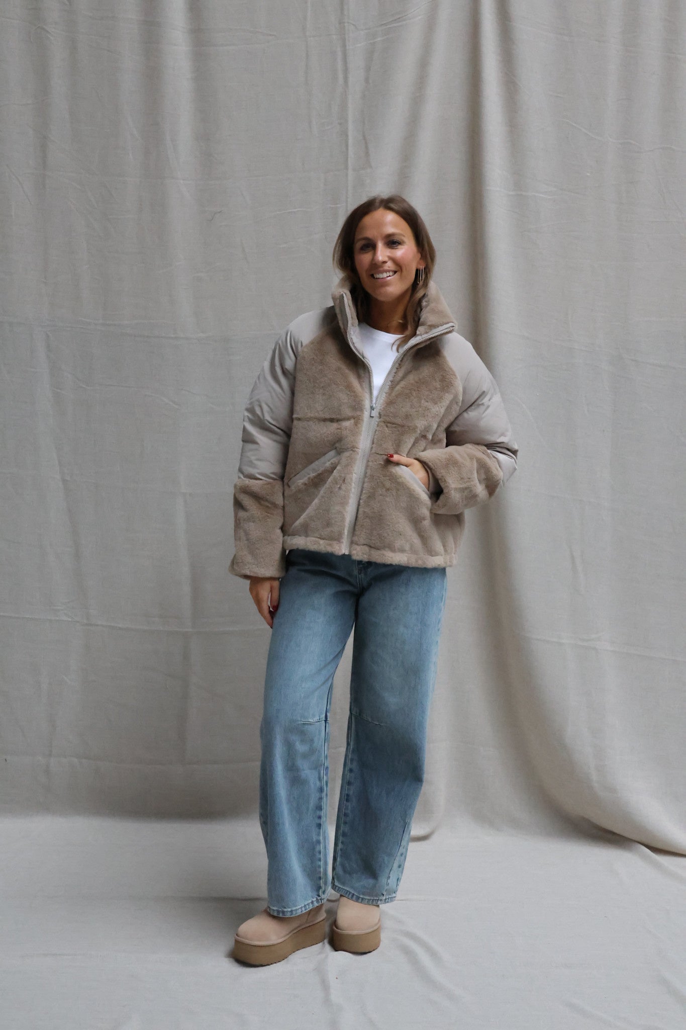 Faux fur padded jacket beige
