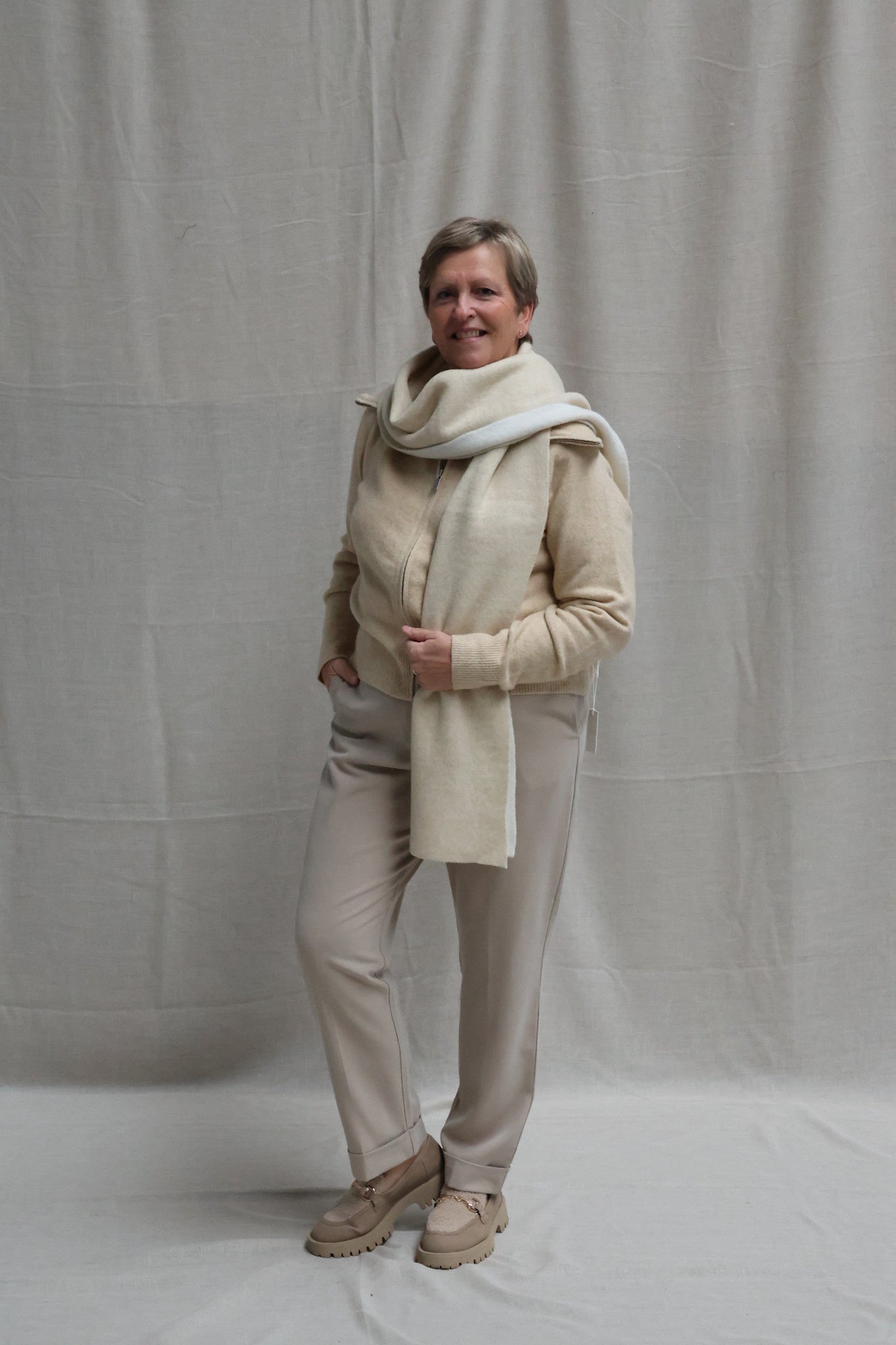 Audrey zipper cardigan soft camel