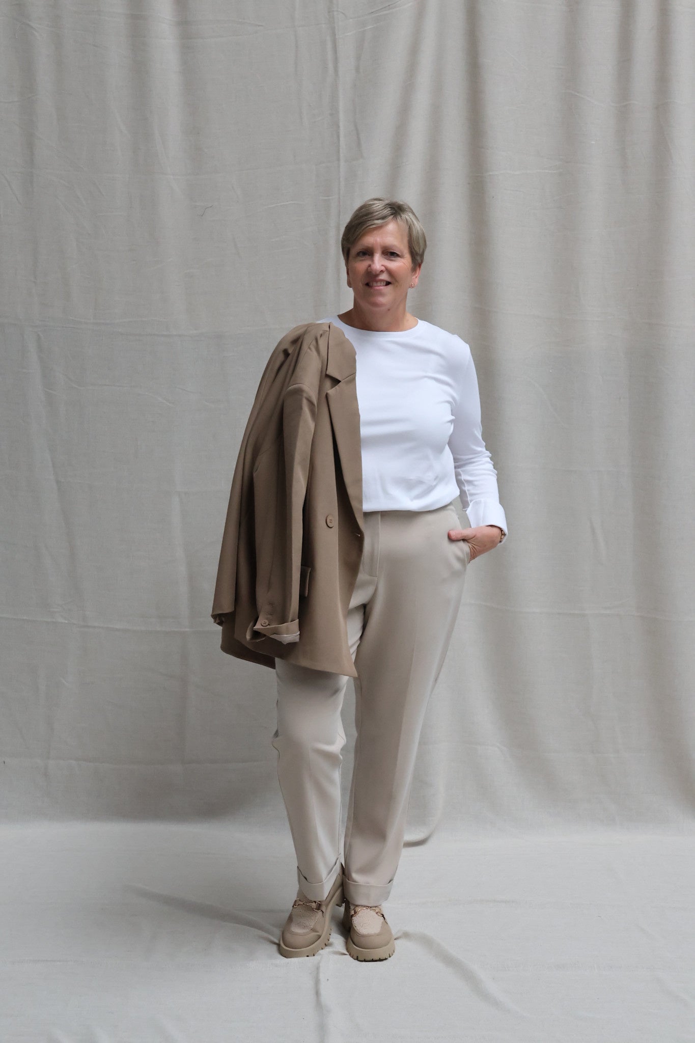 Ayla detail longsleeve white