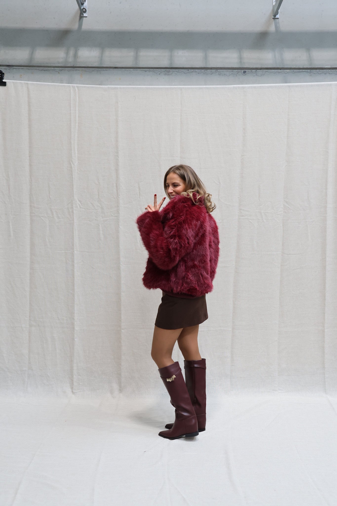 Aurelie fluffy coat burgundy
