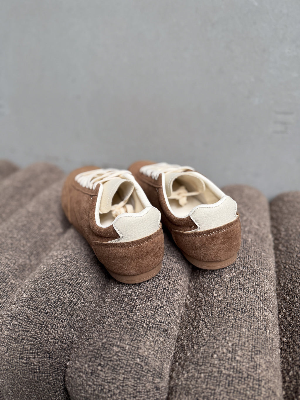 Monique sneakers lichtbruin